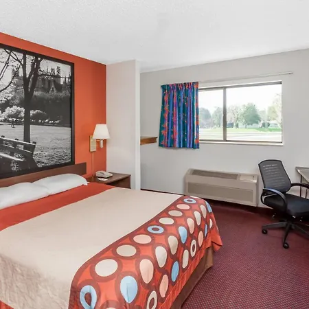 Super 8 By Wyndham Washington/Peoria Area