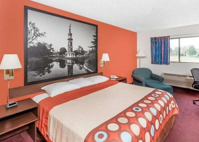 Super 8 By Wyndham Washington/peoria Area