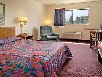 Super 8 By Wyndham Washington/peoria Area Motel Washington